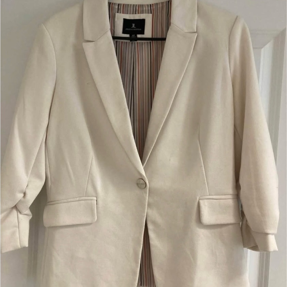 Jules & Leopold Elegant Cream Blazer